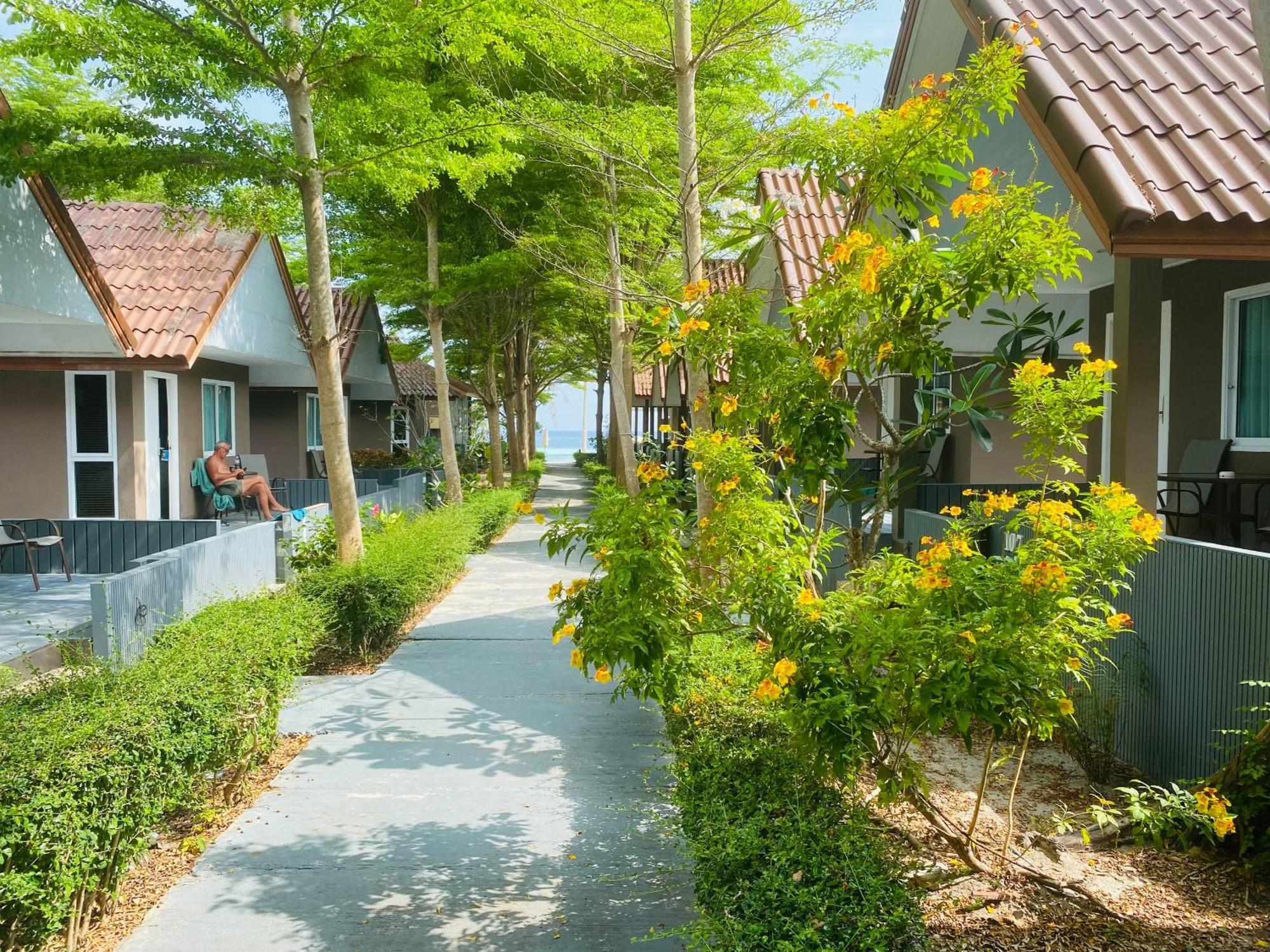 Bella Vista Beach Resort Koh Lipe Ngoại thất bức ảnh